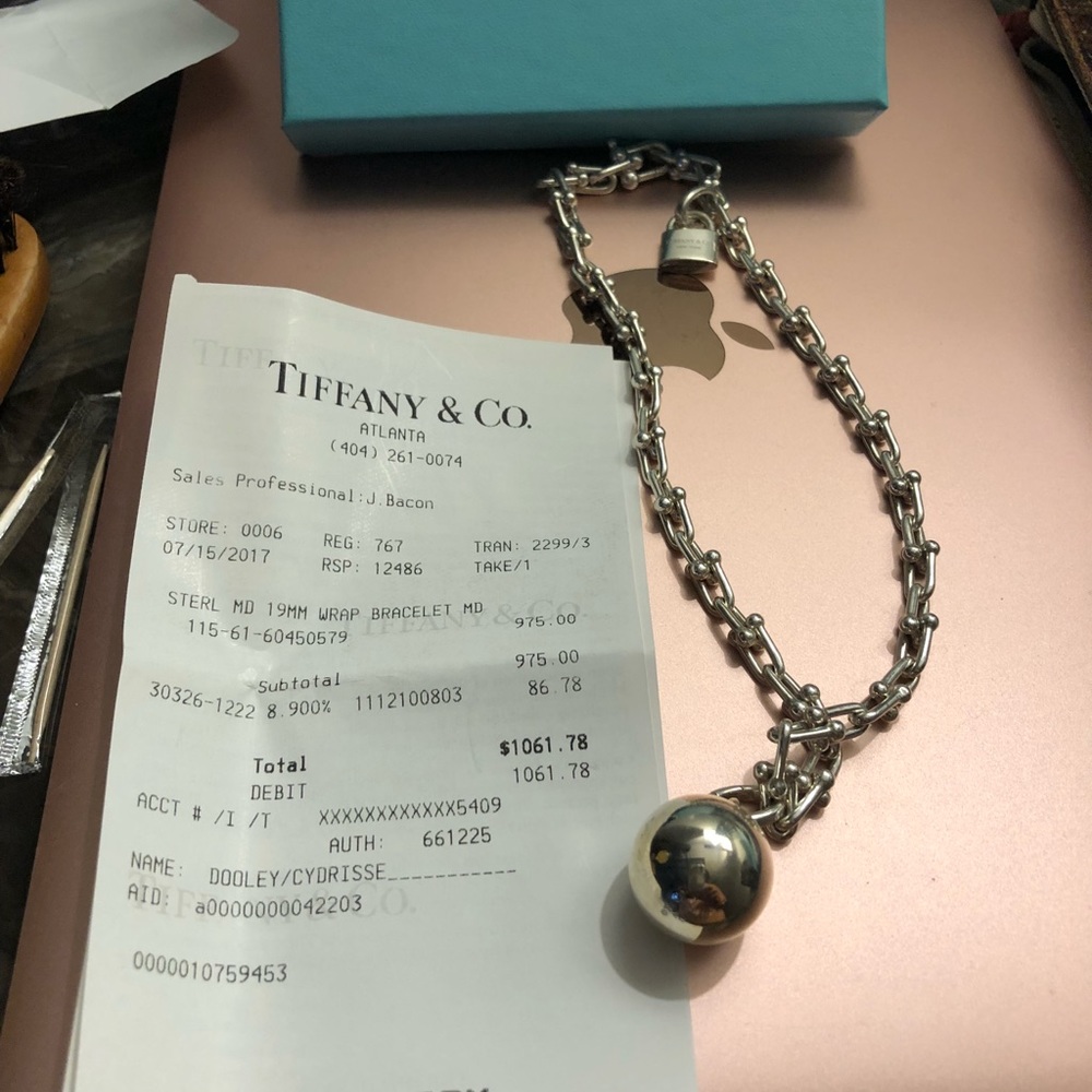 STUNNING TIFFANY LINK BRACELET